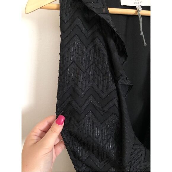 Wayf sleeveless chevron wrap dress size small - Picture 8 of 13